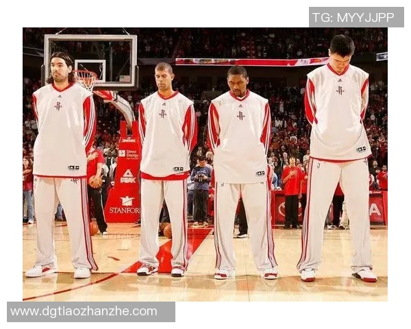 巴蒂尔为姚明的辉煌成就热烈庆祝展现深厚友谊与篮球精神