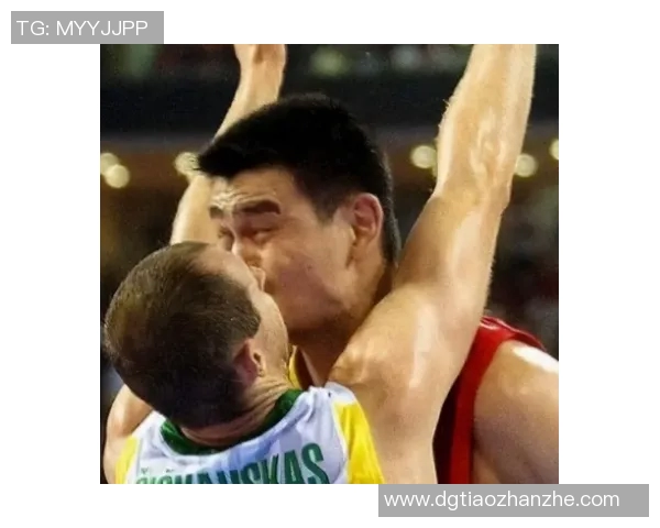 劳伦斯凝视姚明的身影感受篮球的魅力与文化的交融 劳伦斯凝视姚明的身影感受篮球的魅力与文化的交融