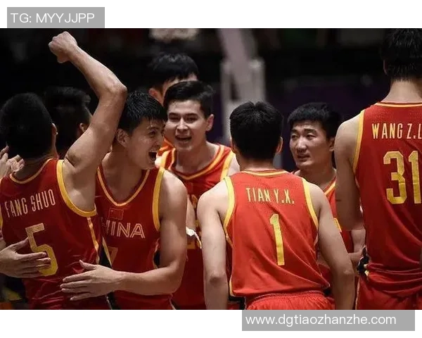 马龙与姚明同框合影展现体育精神与友谊的完美结合