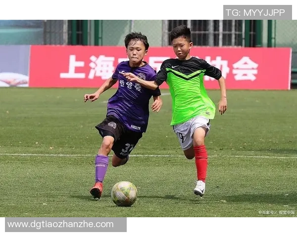 足球明星的英语魅力与全球影响力探讨