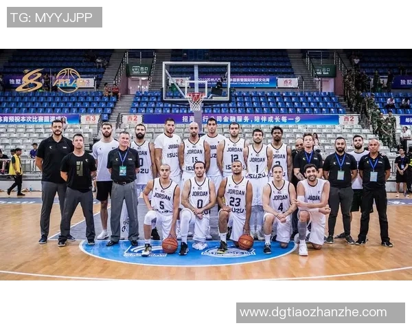 中国男篮迎战约旦队腾讯直播全程解析精彩赛事瞬间 中国男篮迎战约旦队腾讯直播全程解析精彩赛事瞬间