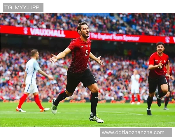 土耳其与冰岛足球比赛现场直播精彩瞬间全记录 土耳其与冰岛足球比赛现场直播精彩瞬间全记录